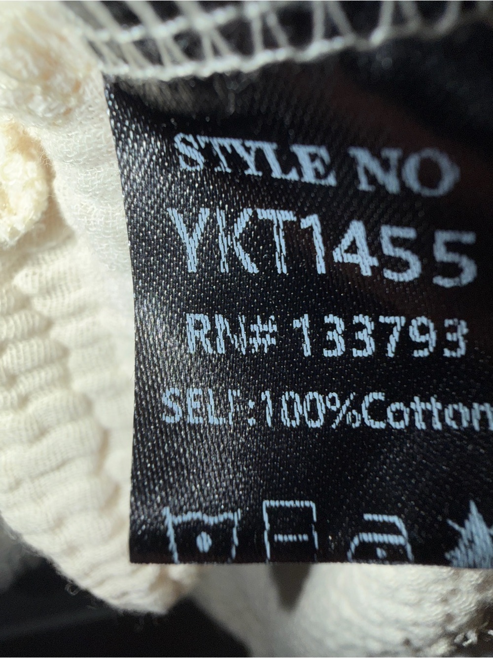 POL Cream Mixed Media Long-Sleeve Henley with Floral Patch Pockets - Picture 10 of 14